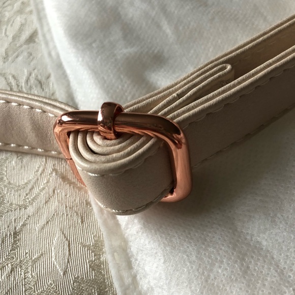 Imitation Cork Crossbody Purse With Rose Gold Toned Hardware & Tassels - Picture 9 of 10